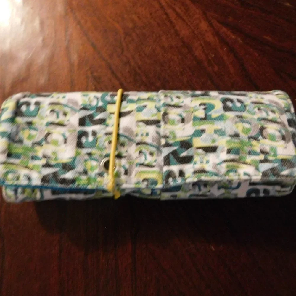 Pen/ Marker/ Pencil / Makeup Brushes Crochet tool Holder/ Paint Brushes